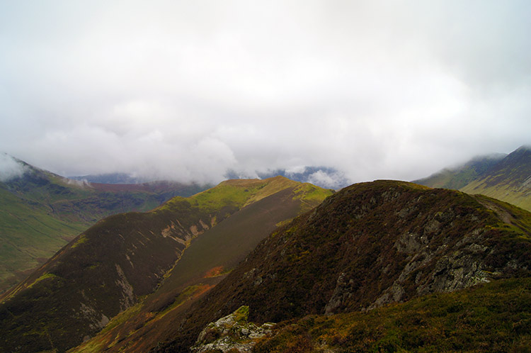 Looking back from the summit of Ard Crags
