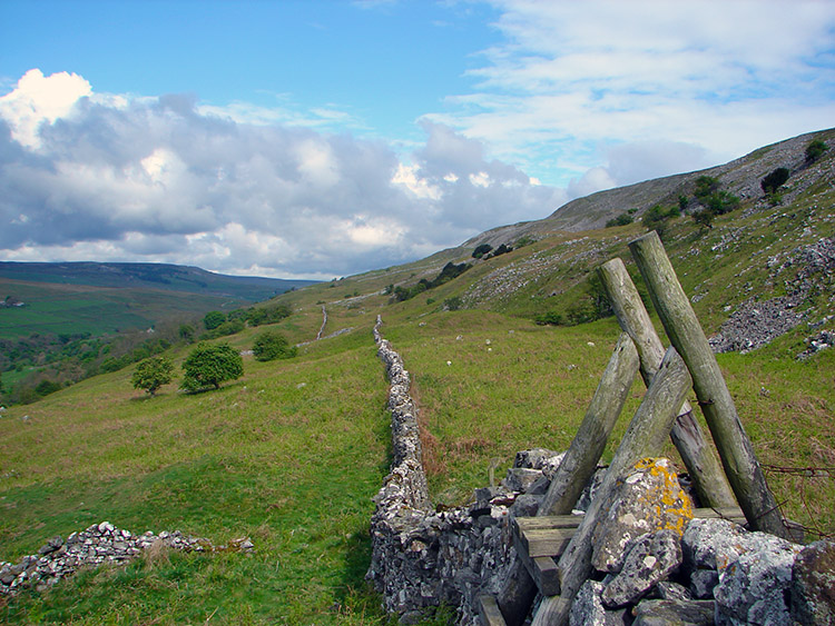 Looking along Fremington Edge to Arkengarthdale