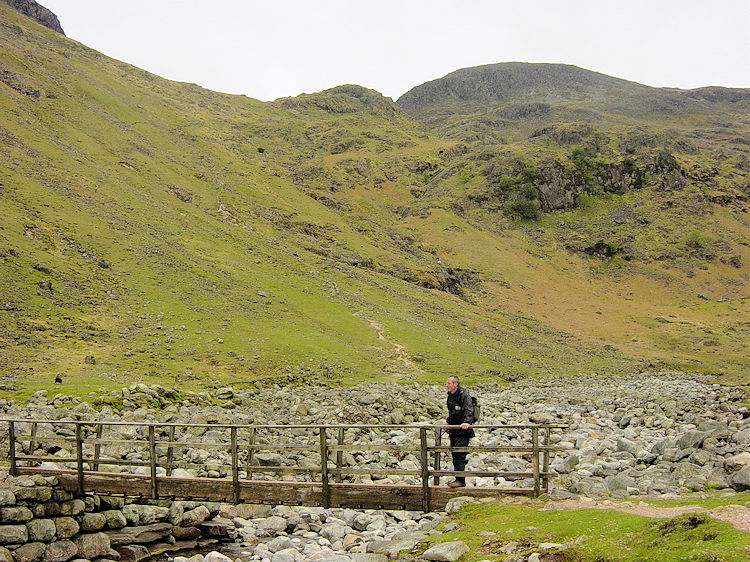 Crossing the footbridge over Oxendale Beck