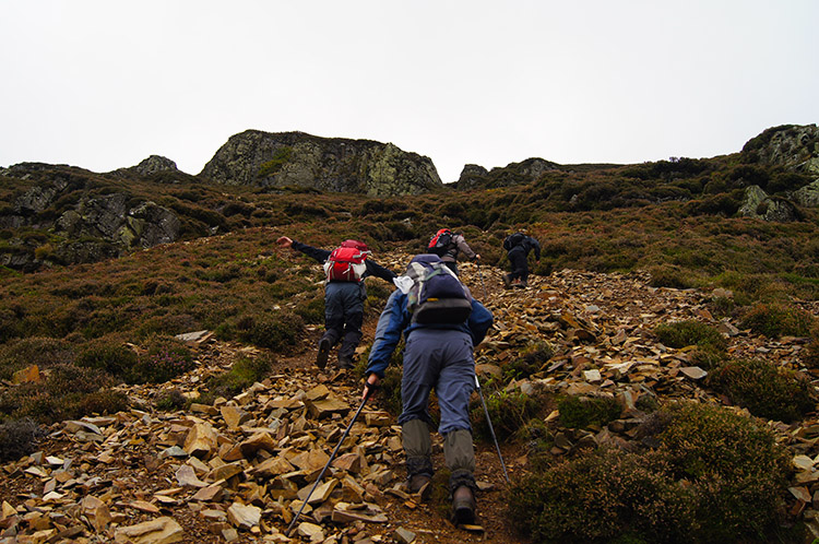 Working hard on the scree slope of Mellbreak