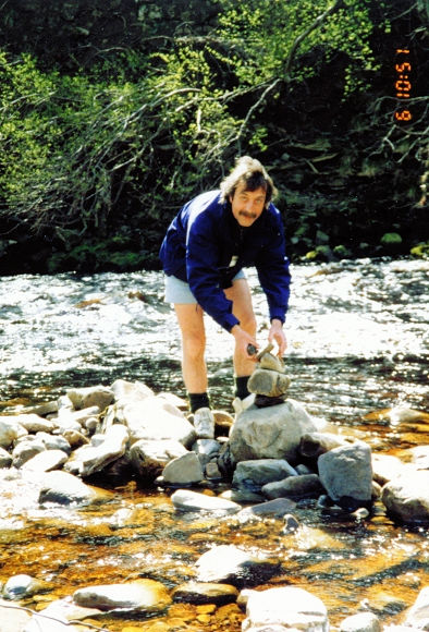 Steve erects a cairn in the River Swale