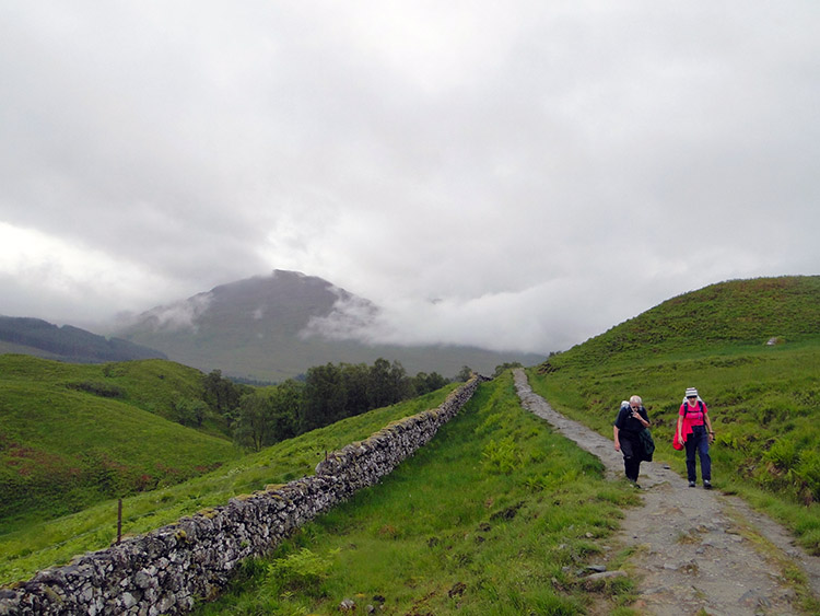 Highland Way walkers near Keilator