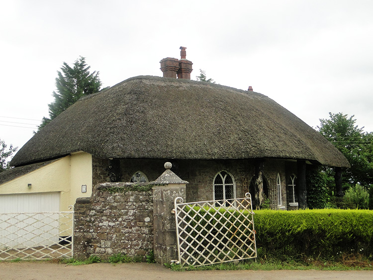 Lovely house at Barton Cross