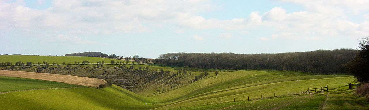 Yorkshire Wolds Way between Thixendale and Wharram Percy