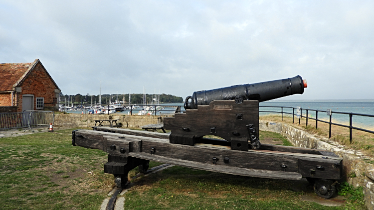 Cannon at Yarmouth Castle