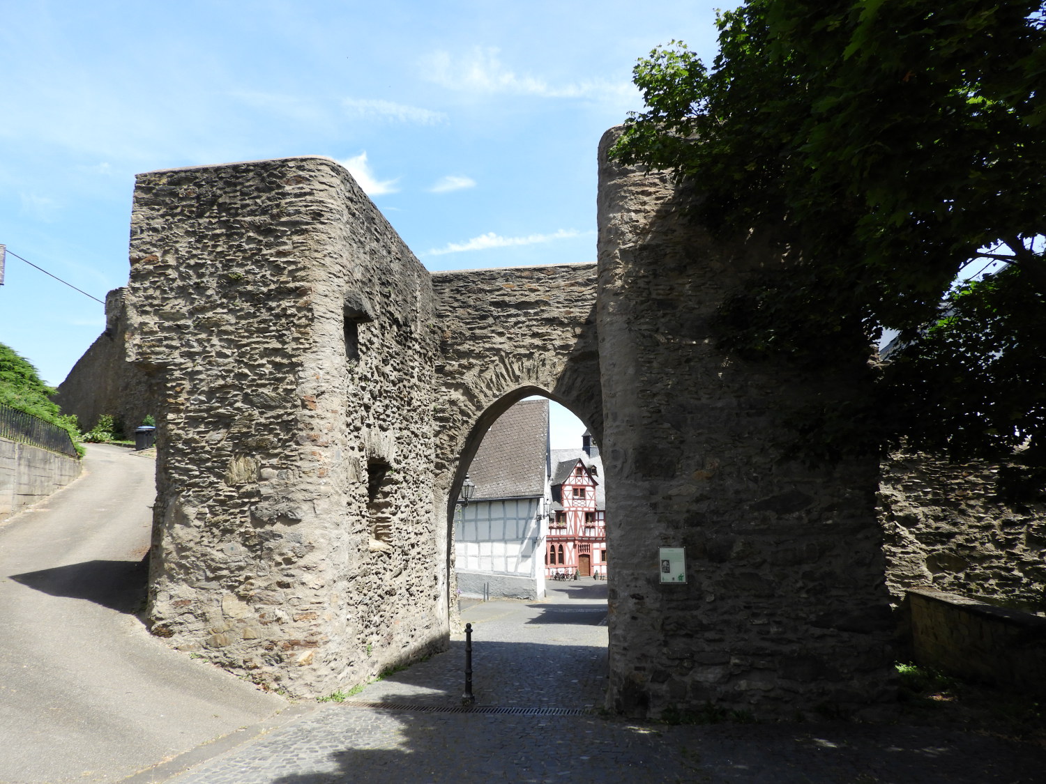 Old town entry gate at Rhens