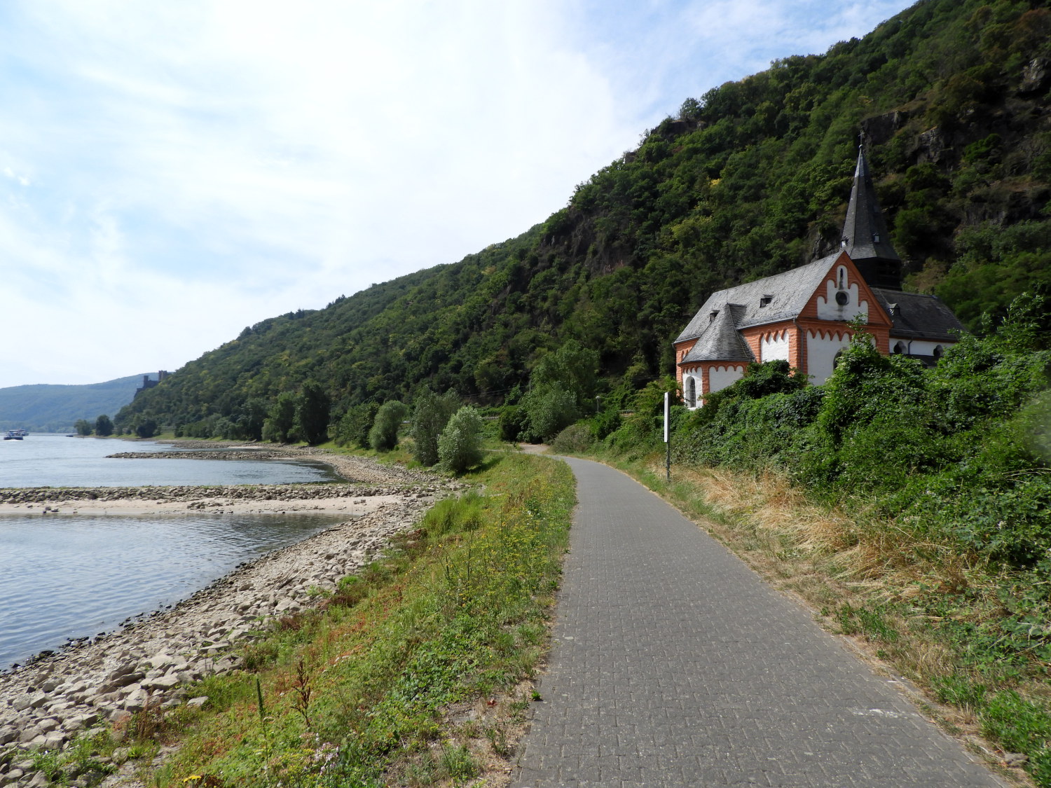 The Rhine side way to Bingen