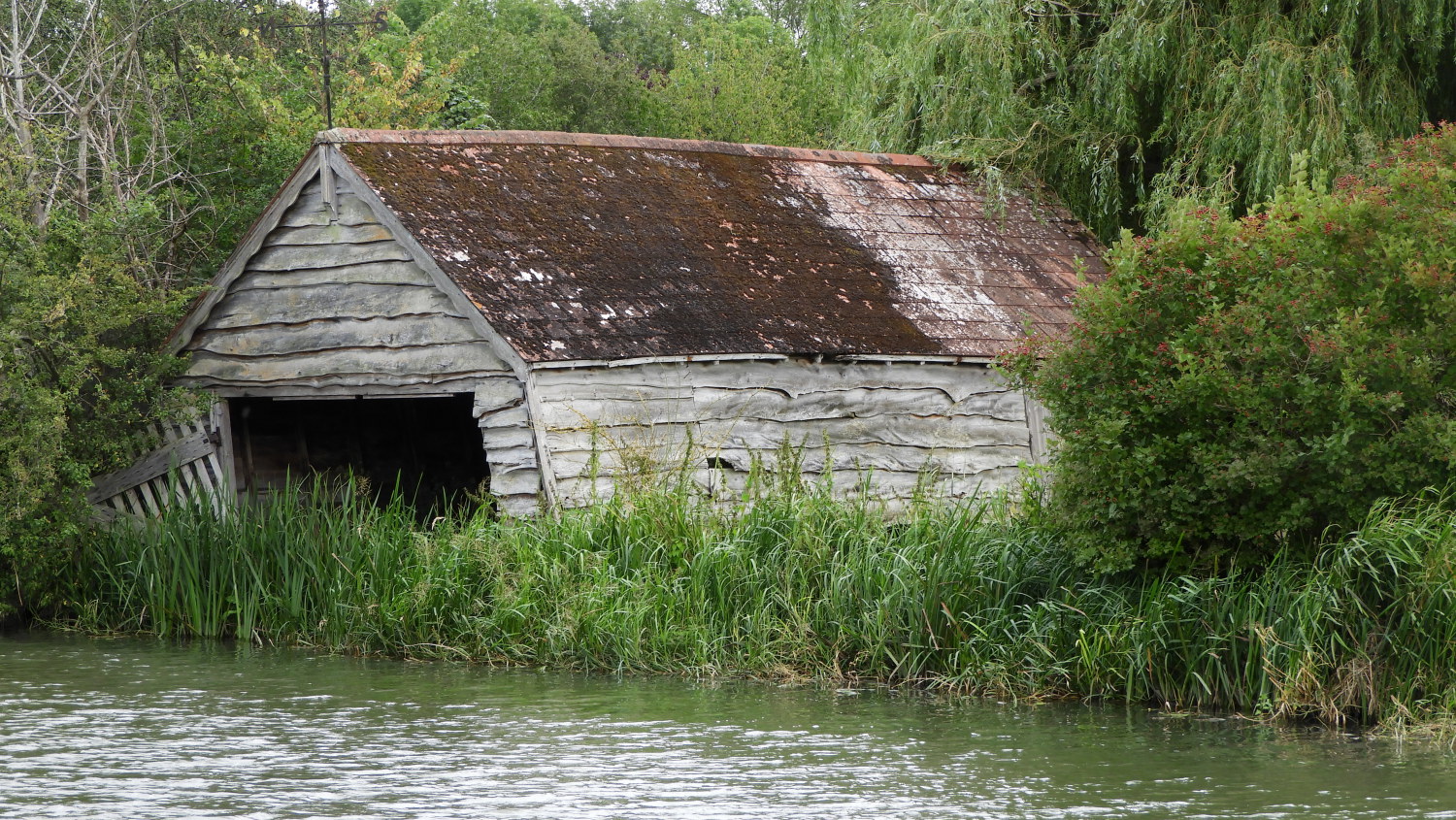 Boathouse in need of TLC