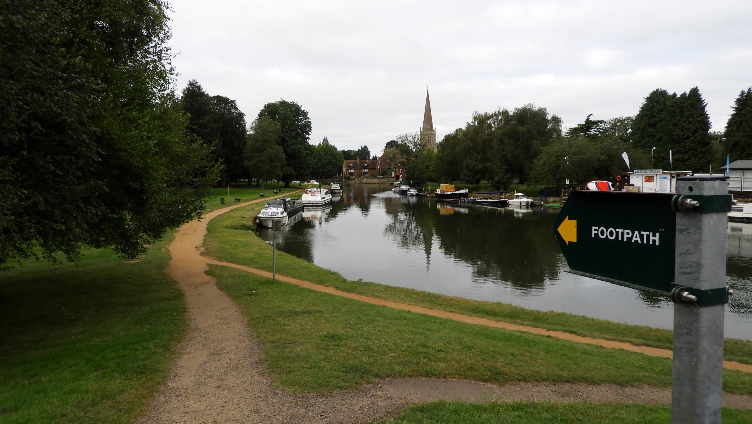 Following the Thames Path from Abingdon