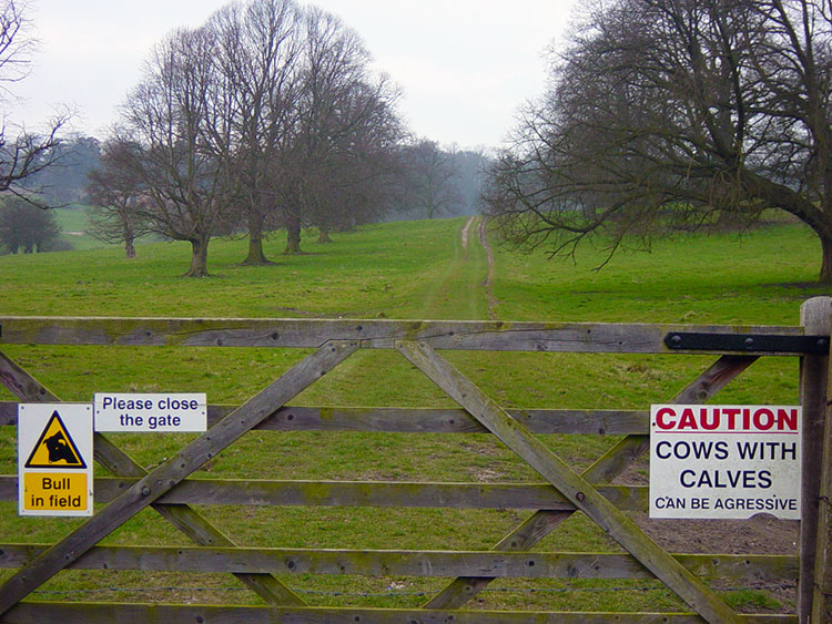Warning in Londesborough Park