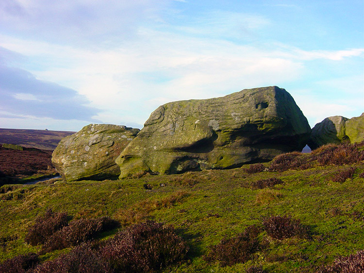 Gritstone boulders on Rocking Moor