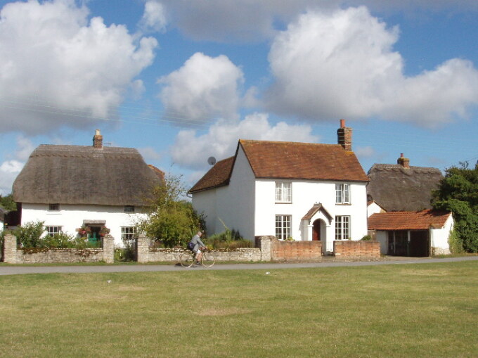 Cottages in Townsend, Haddenham