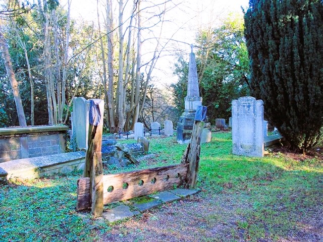 St John the Baptist churchyard, Great Amwell