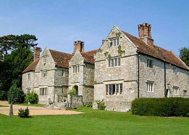 Arreton Manor