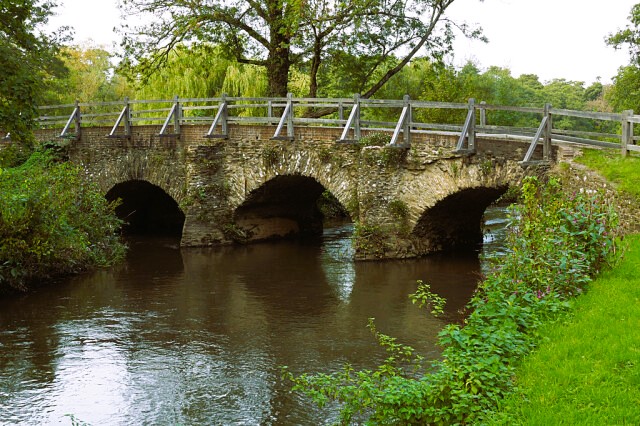 Eashing Bridge on the River Wey