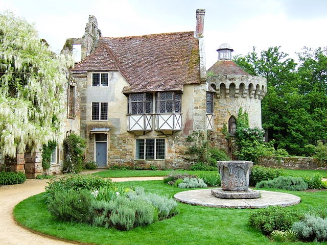 Scotney Castle