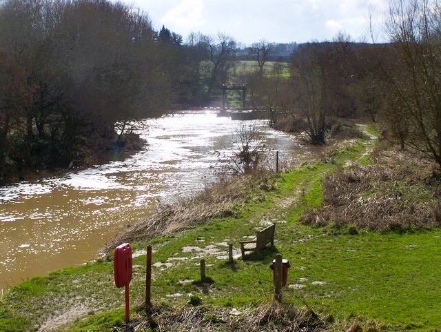 River Medway at Teston Bridge Country Park