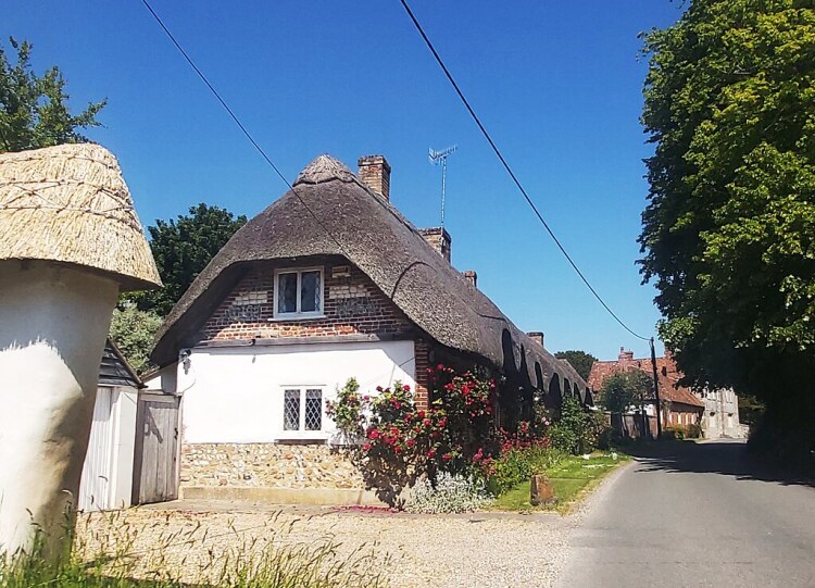 Thatched cottages in West Amesbury