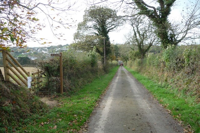 Track leading to Old Castle Farm