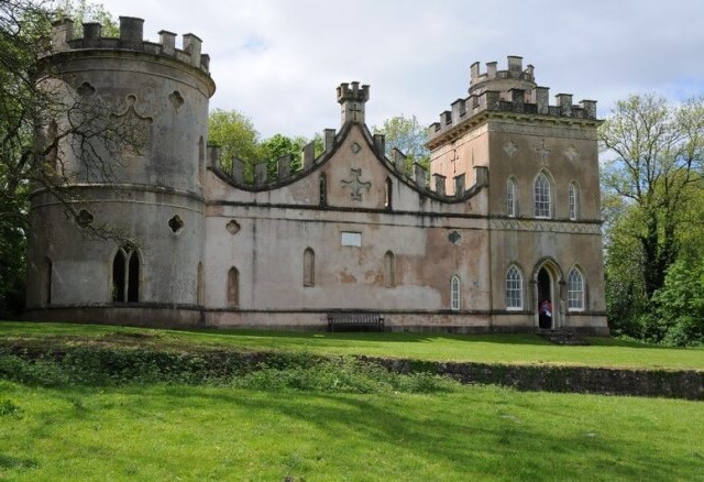 Clytha Castle