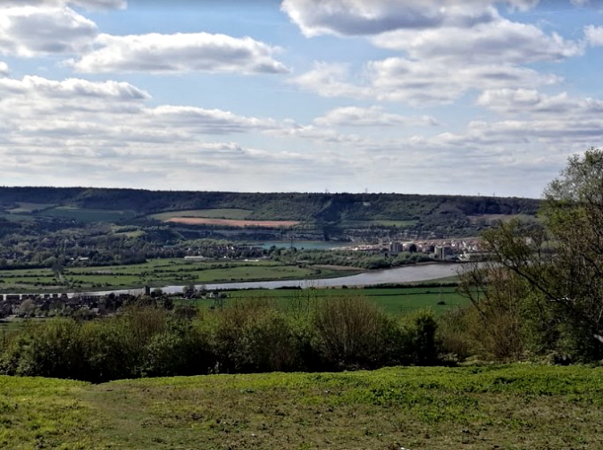 View over the Medway Valley towards Halling