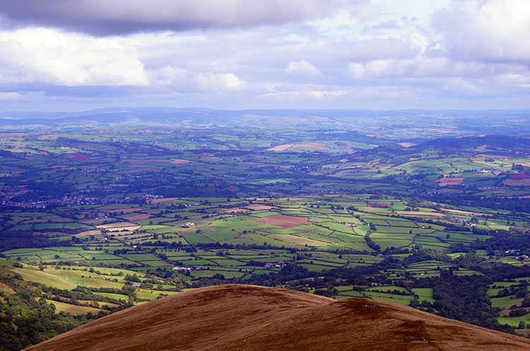 The view north to Brecon and the lowlands from Cribyn