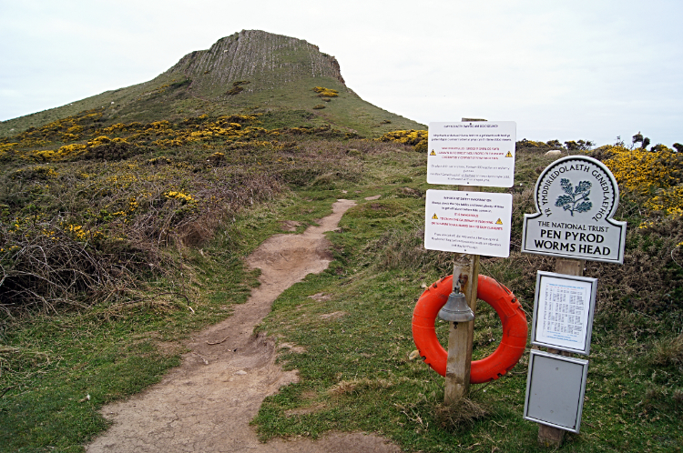 First step on to Worms Head